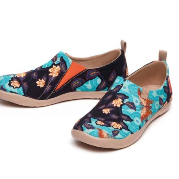 UIN Size 10.5 NWT Slip On Shoes Canvas Comfortable Loafers Butterfly Bloom - Picture 2 of 5